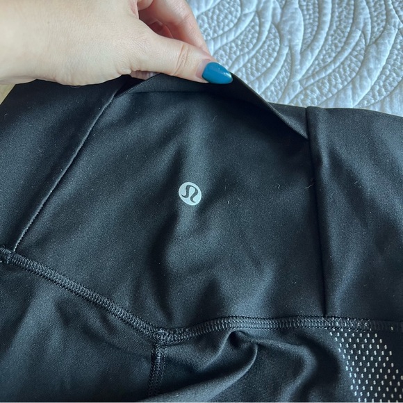 Lululemon - Mapped Out High-Rise Tight 28" - Black / Glacier Grey - Picture 10 of 12
